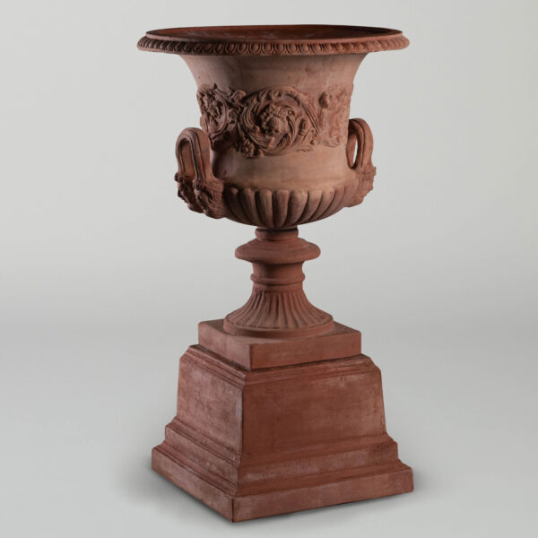Ornamenti Acanthus Urn and Pedestal state vase design
