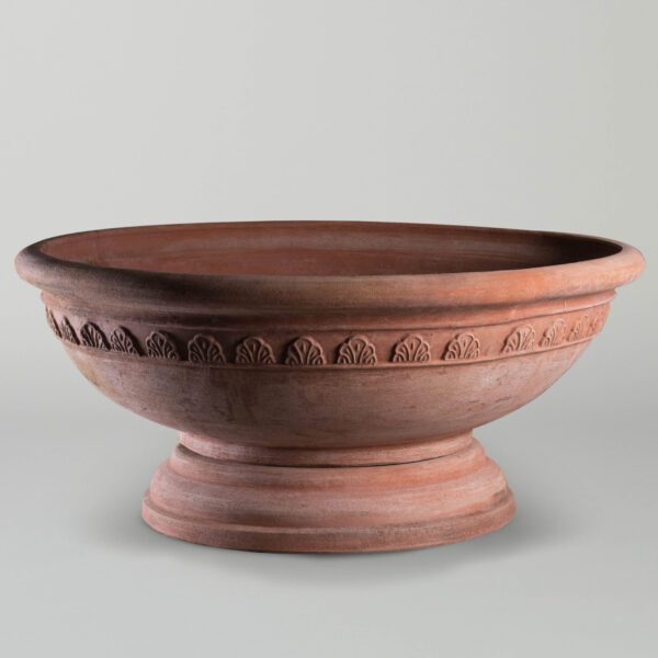 Ornamenti Large Florentine Bowl with palmette leaf motif