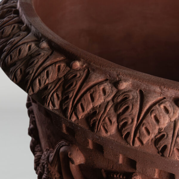 Ornamenti Grand Cosimo Vase with Lion Feet rim