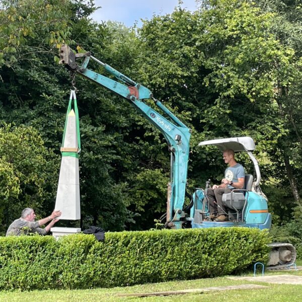 ORNAMENTI Landscape Obelisk erection in Wales